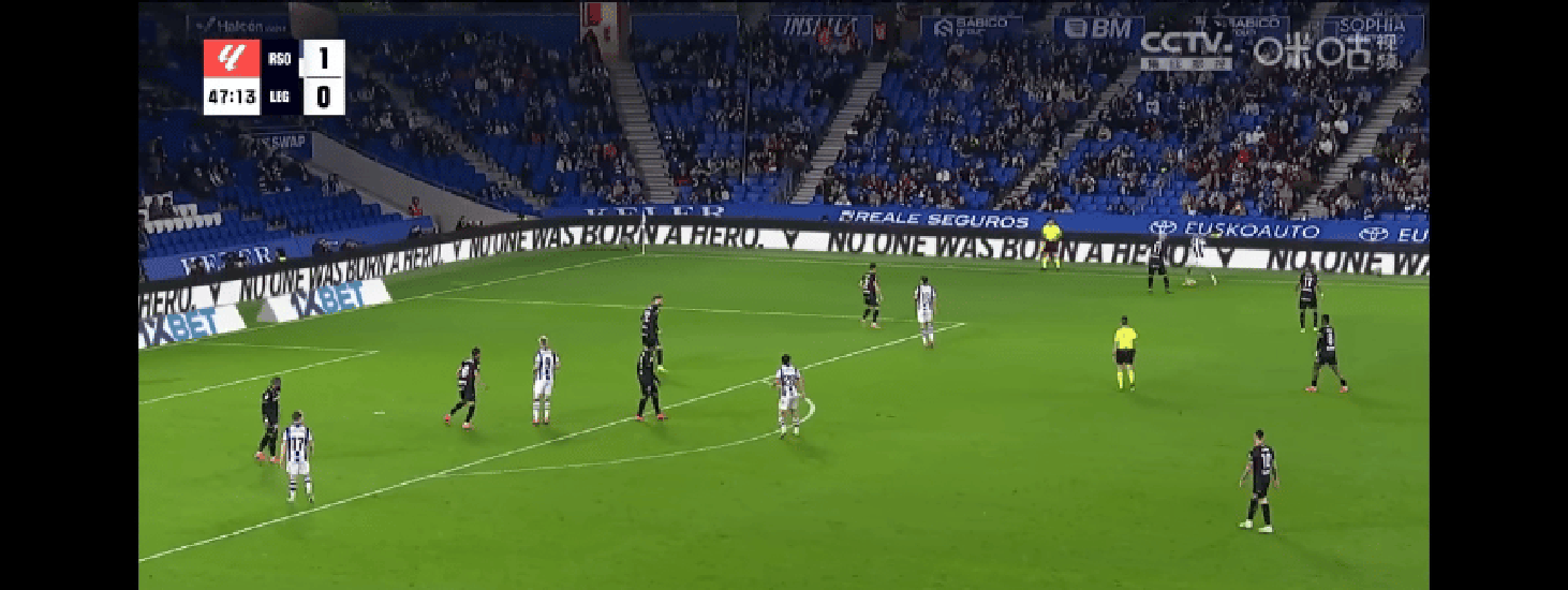 半岛app下载体育-罗马前锋破门得分，帮助球队赢得胜利