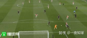 半岛app官网-瓦伦西亚客场绝地反击，逆转取胜